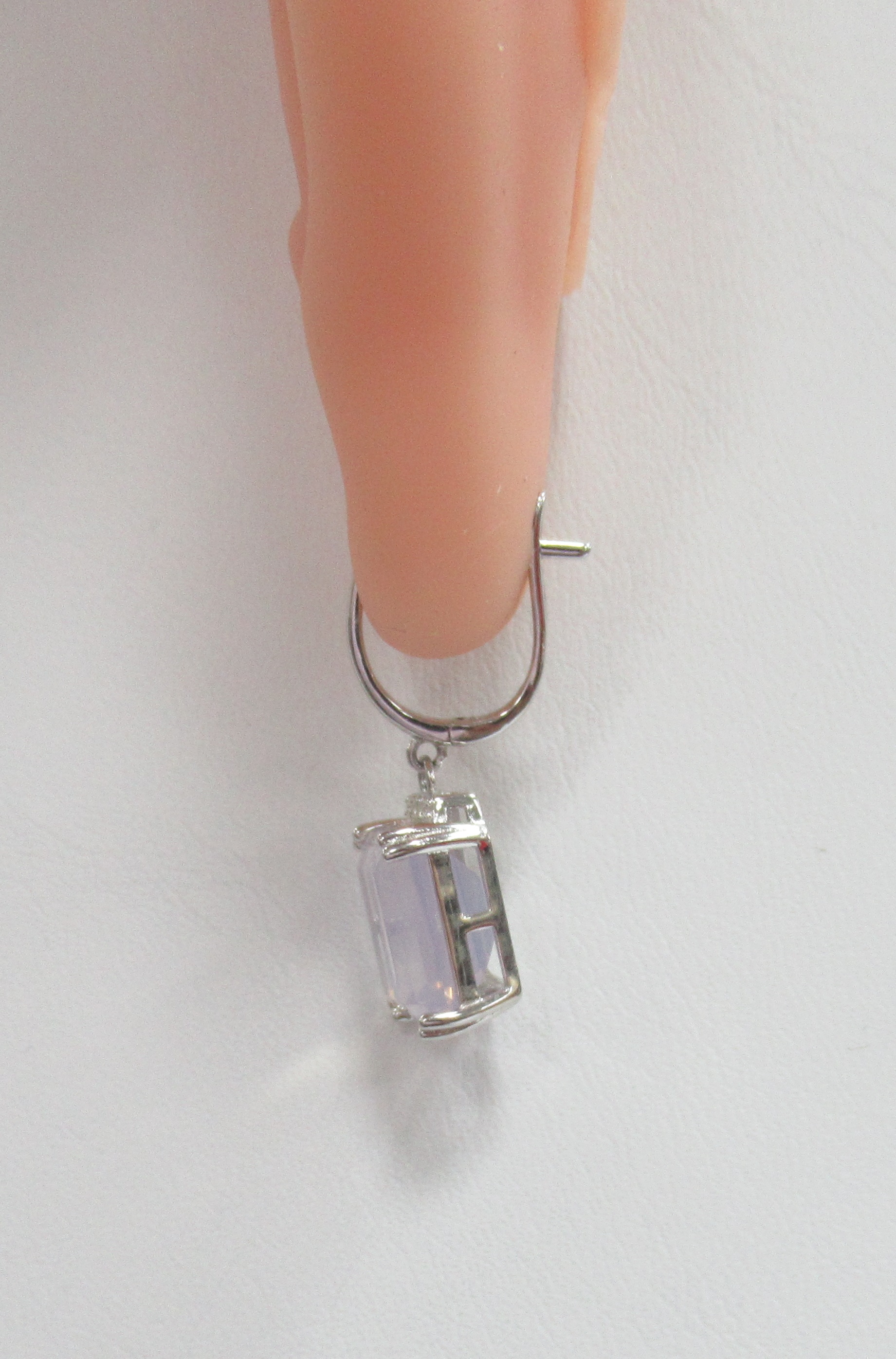 Серебряные серьги с кварцем